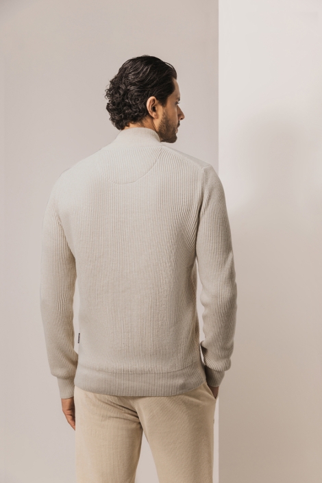 State of Art beige heren vest | Model achteraanzicht