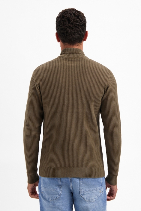 NO-EXCESS taupe heren trui | Model achteraanzicht