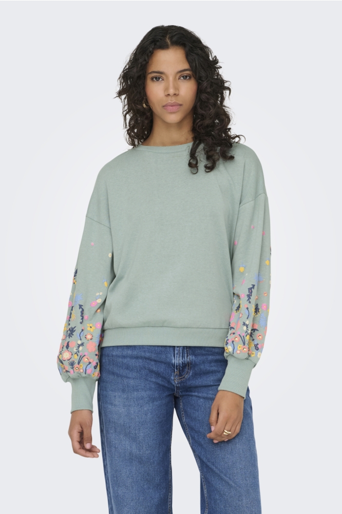 Only groene dames sweater | Model vooraanzicht