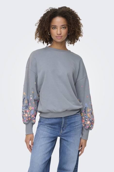 Only blauwe dames sweater | Model vooraanzicht