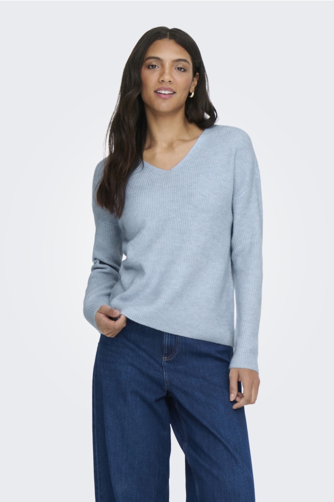 Only blauwe dames trui | Model vooraanzicht