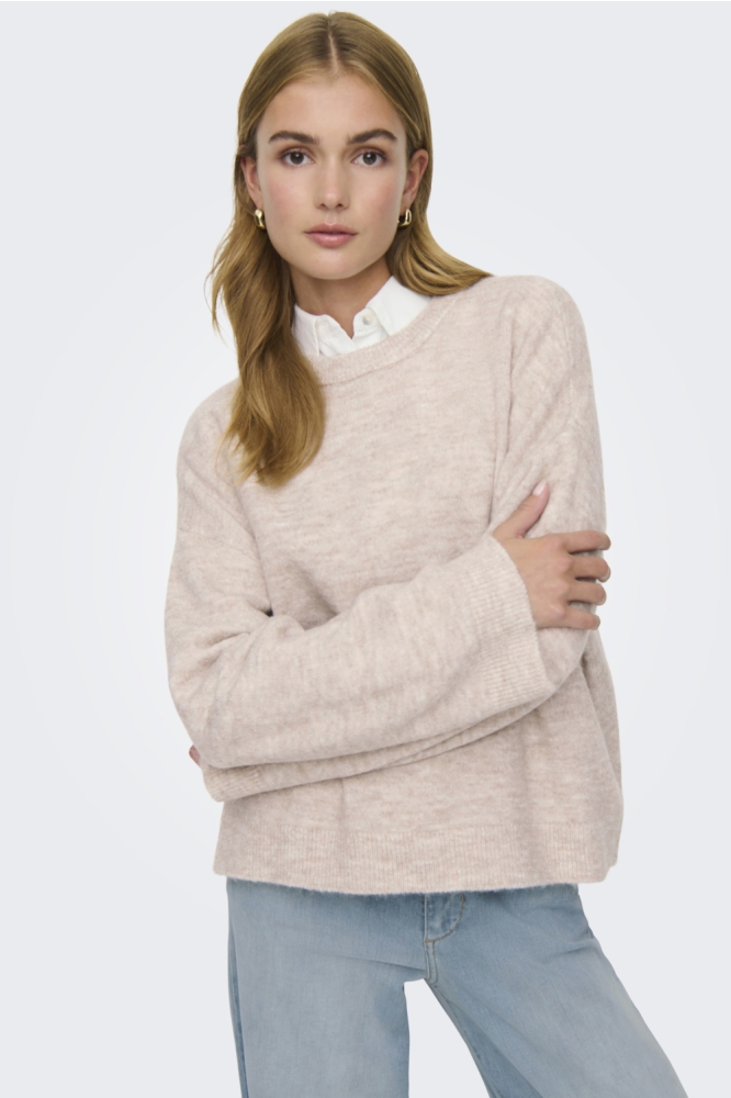 Only beige dames trui | Model vooraanzicht