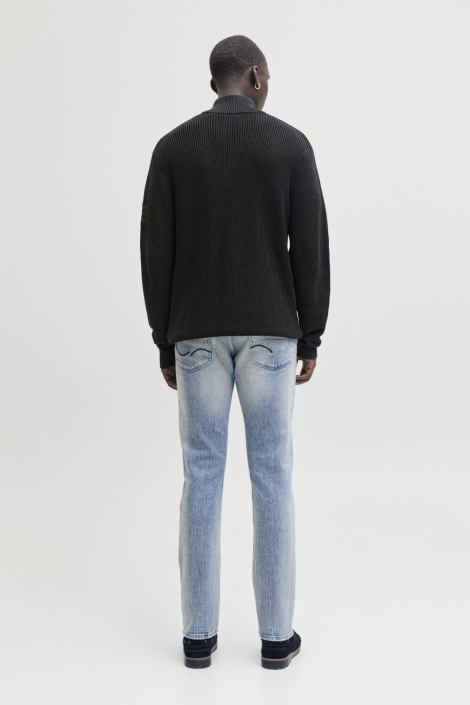 Jack & Jones zwarte heren trui | Model achteraanzicht