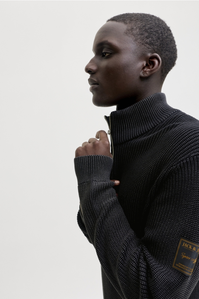 Jack & Jones zwarte heren trui | Close up