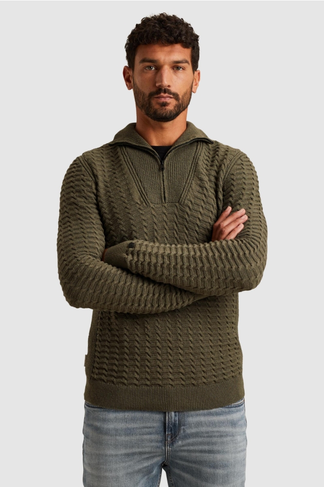 Cast Iron groene heren trui | Model vooraanzicht