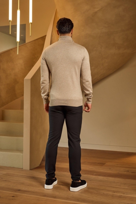 Malelions zand heren trui | Model achteraanzicht