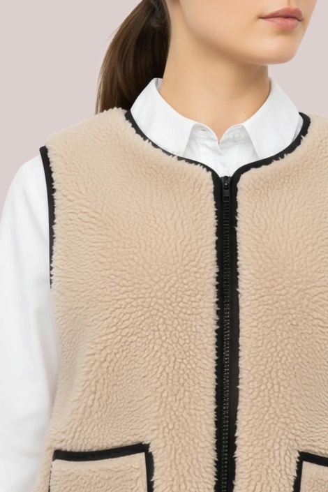 Hypedrop beige dames gilet | Close up
