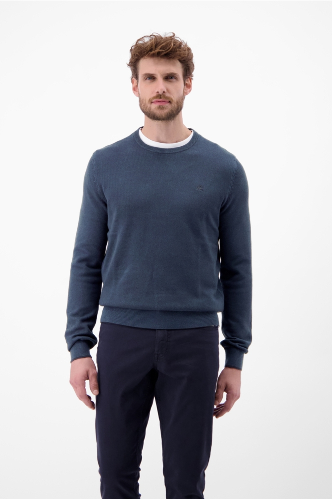 Lerros blauwe heren trui | Model vooraanzicht