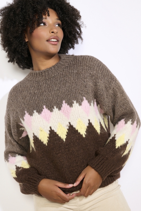 LolaLiza bruine dames trui | Model vooraanzicht