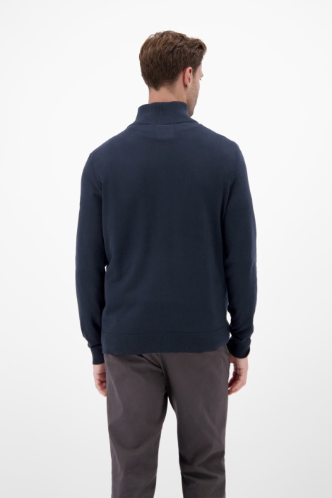 Lerros blauwe heren trui | Model achteraanzicht