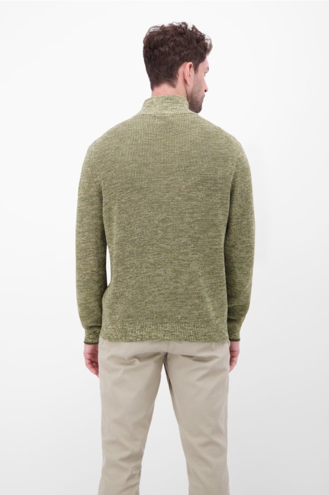 Lerros groene heren trui | Model achteraanzicht