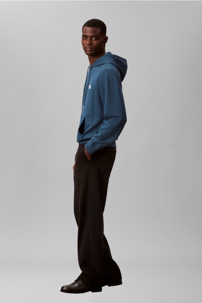 Calvin Klein blauwe heren sweater | Model