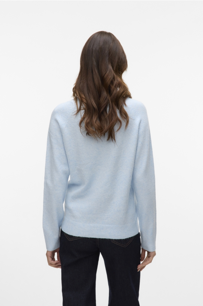 Vero Moda blauwe dames trui | Model achteraanzicht