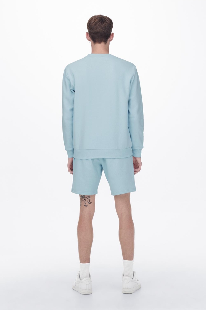 Only & Sons blauwe heren sweater | Model