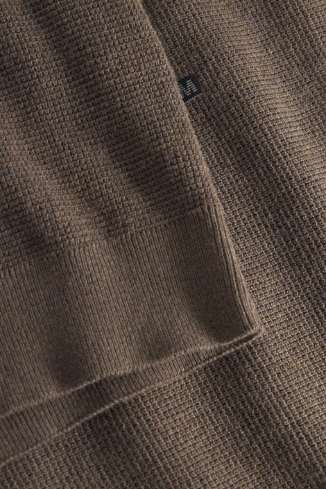 Matinique bruine heren trui | Close up