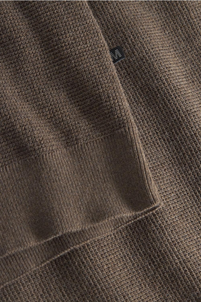 Matinique bruine heren trui | Close up