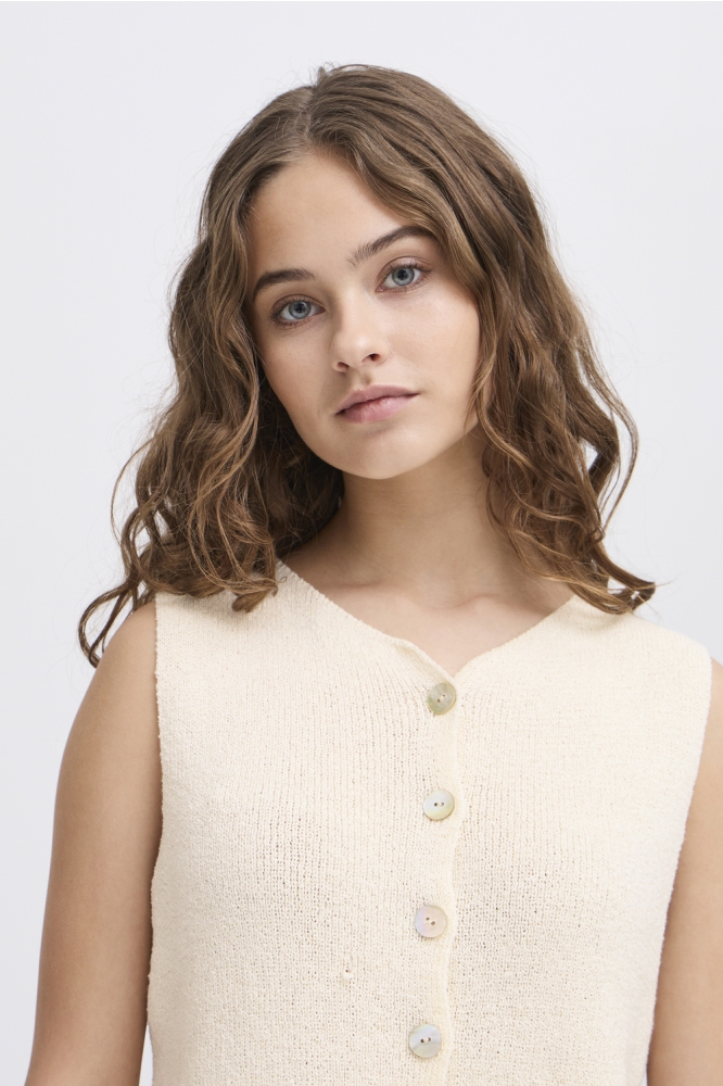 Ichi beige dames gilet | Model vooraanzicht