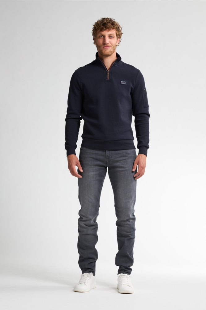 Petrol Industries blauwe heren sweater | Model