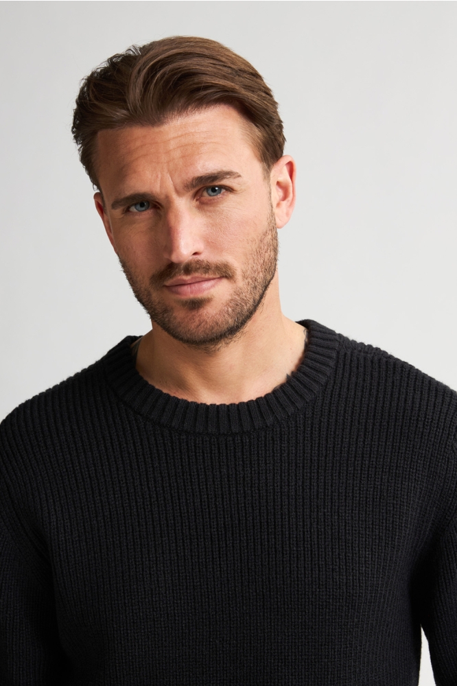 Petrol Industries zwarte heren trui | Close up