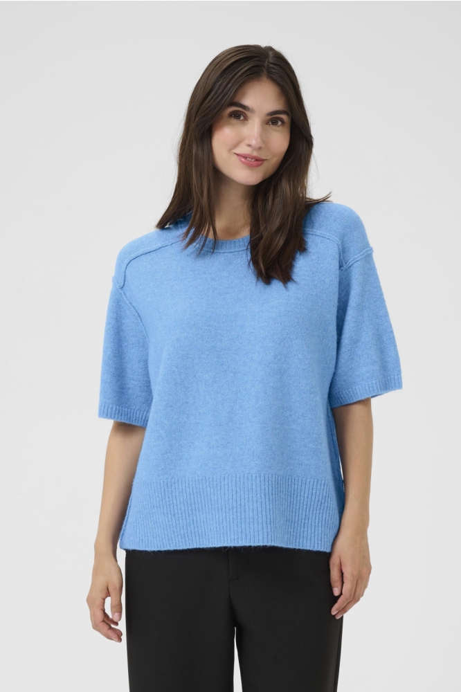 Culture blauwe dames trui | Model vooraanzicht