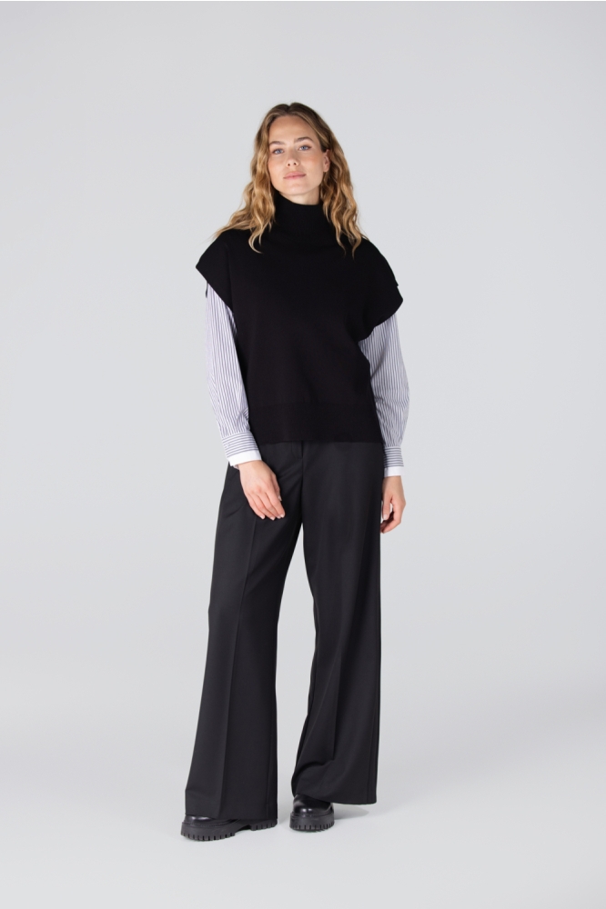 Juffrouw Jansen zwarte dames gilet | Model