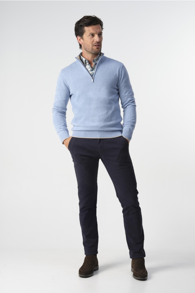 Campbell blauwe heren trui | Model
