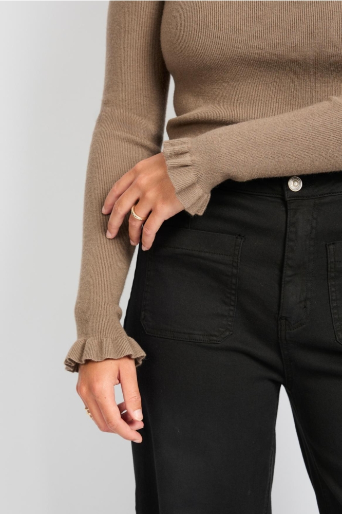 C&S The Label bronzen dames trui | Close up
