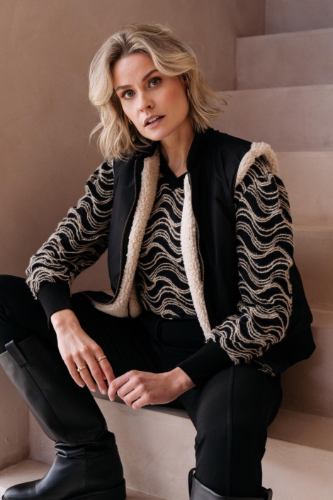 Maicazz zwarte dames trui | Model