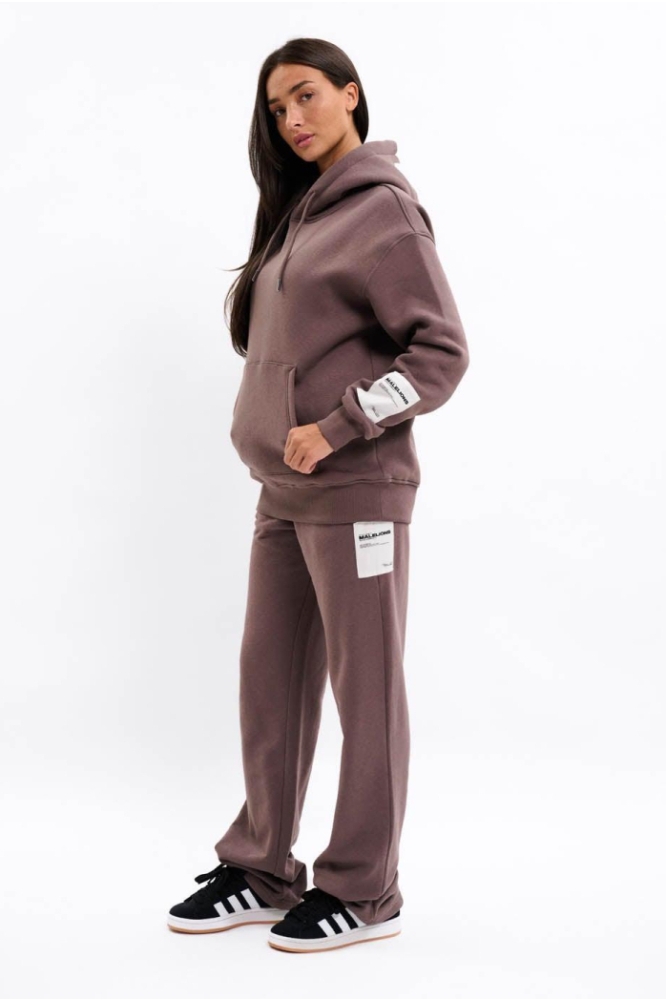 Malelions bruine dames sweater | Model
