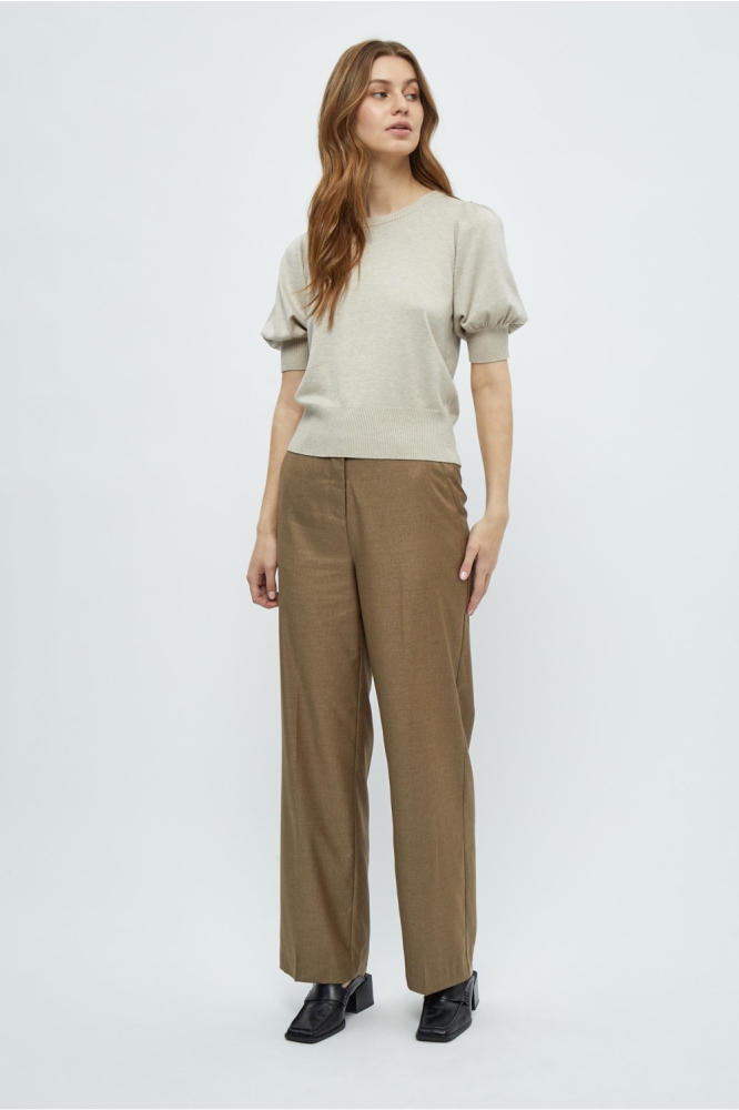 Minus beige dames trui | Model