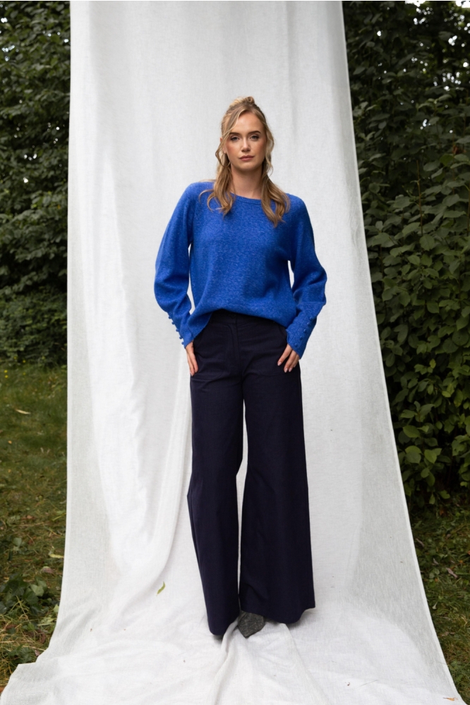 I-coni-K blauwe dames trui | Model