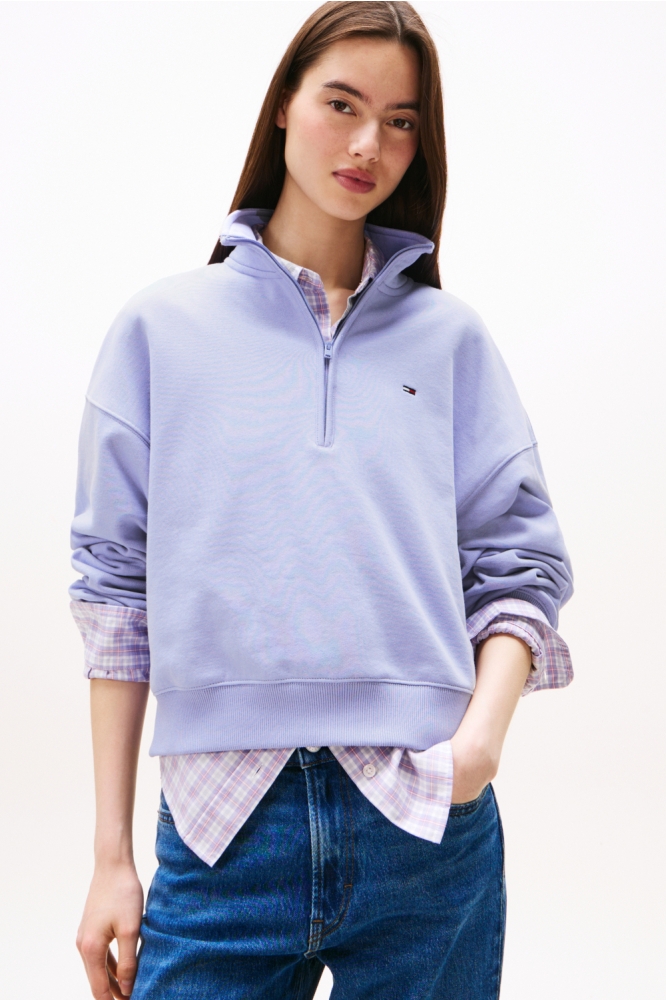 Tommy Jeans paarse dames sweater | Model vooraanzicht