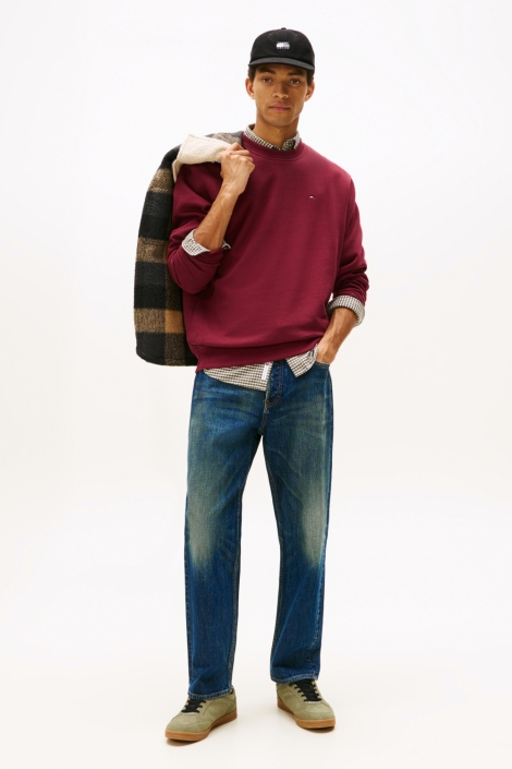 Tommy Jeans bordeaux heren trui | Model