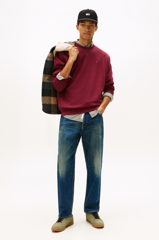 Tommy Jeans bordeaux heren trui | Model