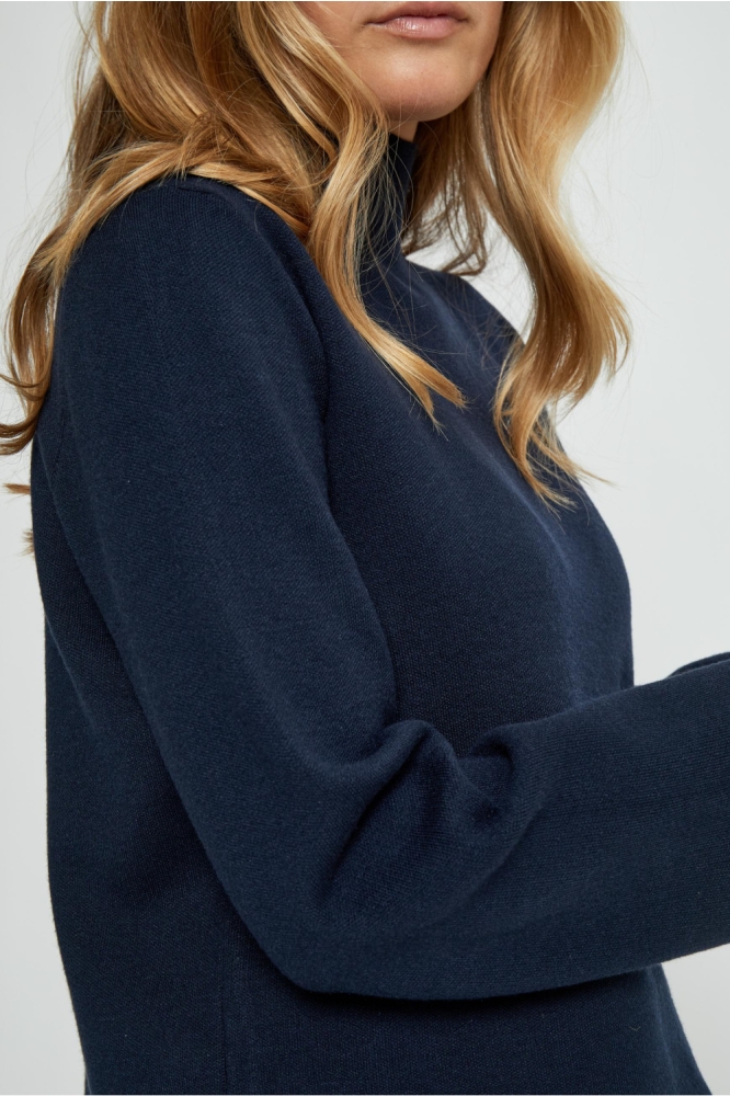 Minus blauwe dames trui | Close up