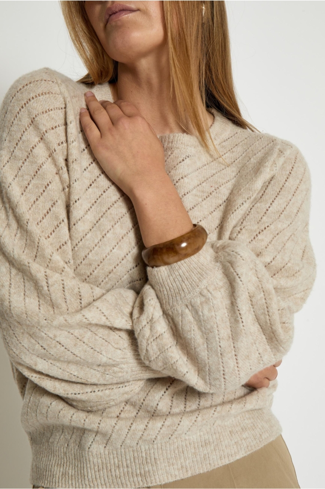 Peppercorn beige dames trui | Close up