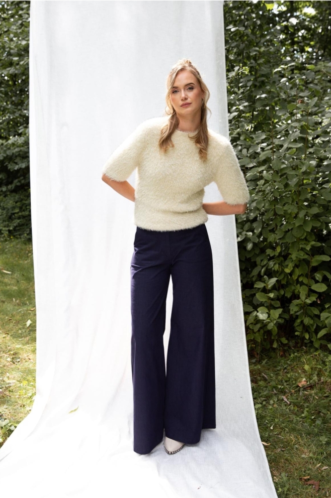 I-coni-K ecru dames trui | Model
