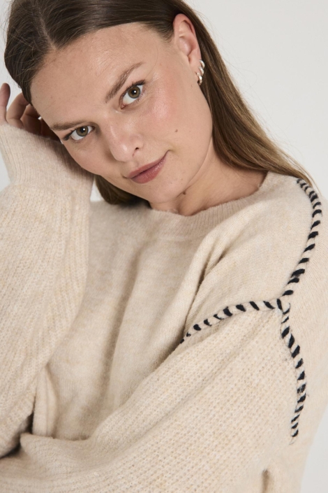 Freequent ecru dames trui | Close up