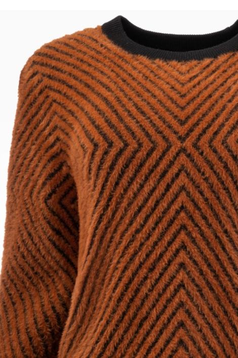 NED cognac dames trui | Close up