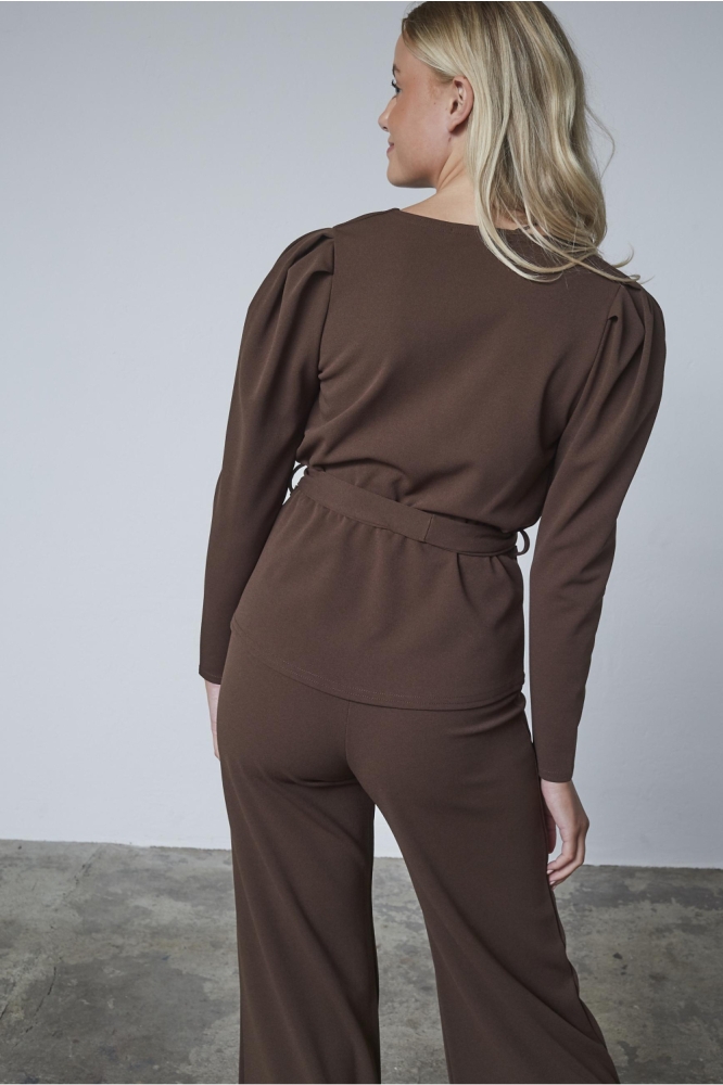 SisterS point bruine dames blouse | Model achteraanzicht