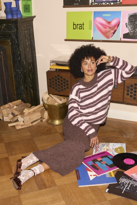 Ydence multi color dames trui | Sfeerbeeld, In situatie