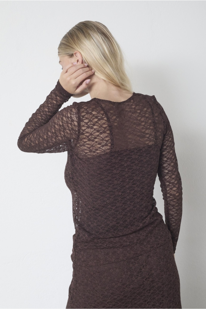 SisterS point bruine dames t-shirt | Model achteraanzicht