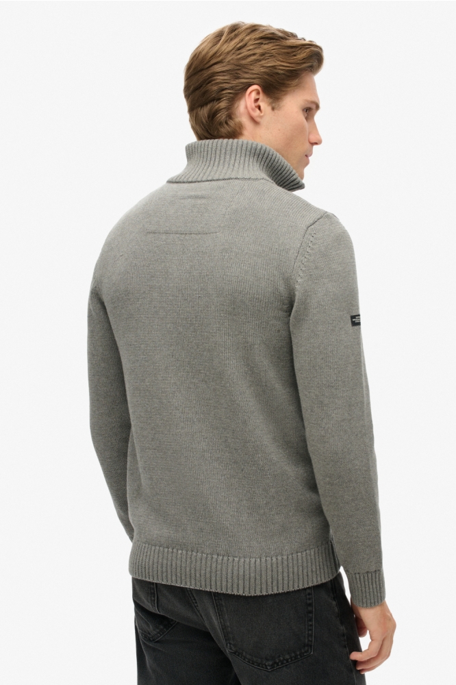 Superdry grijze heren trui | Model achteraanzicht