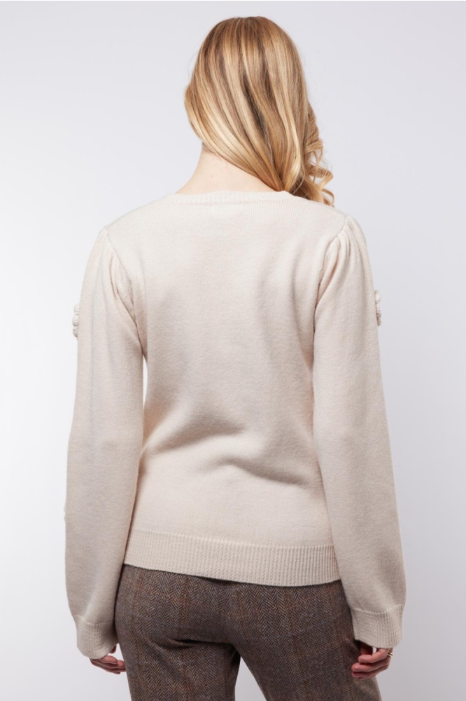 C&S The Label zand dames trui | Model achteraanzicht