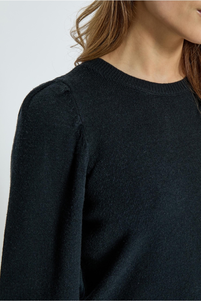 Peppercorn zwarte dames trui | Close up