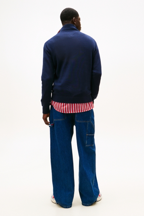 Tommy Jeans blauwe heren trui | Model