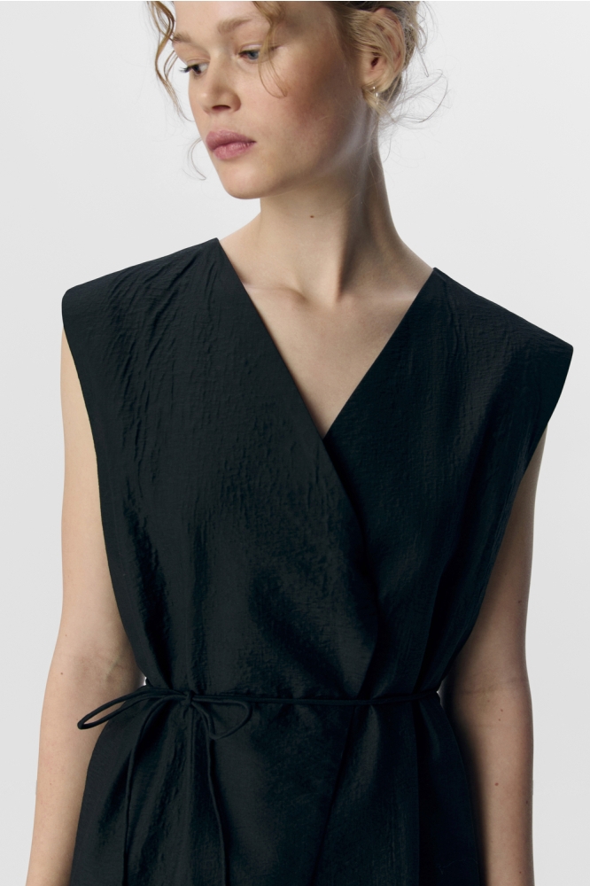 OBJYUI LO WAISTCOAT 137 23046028 BLACK
