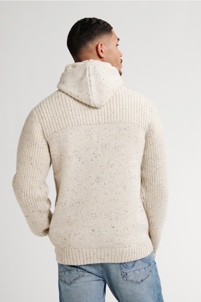 Petrol Industries beige heren vest | Model achteraanzicht