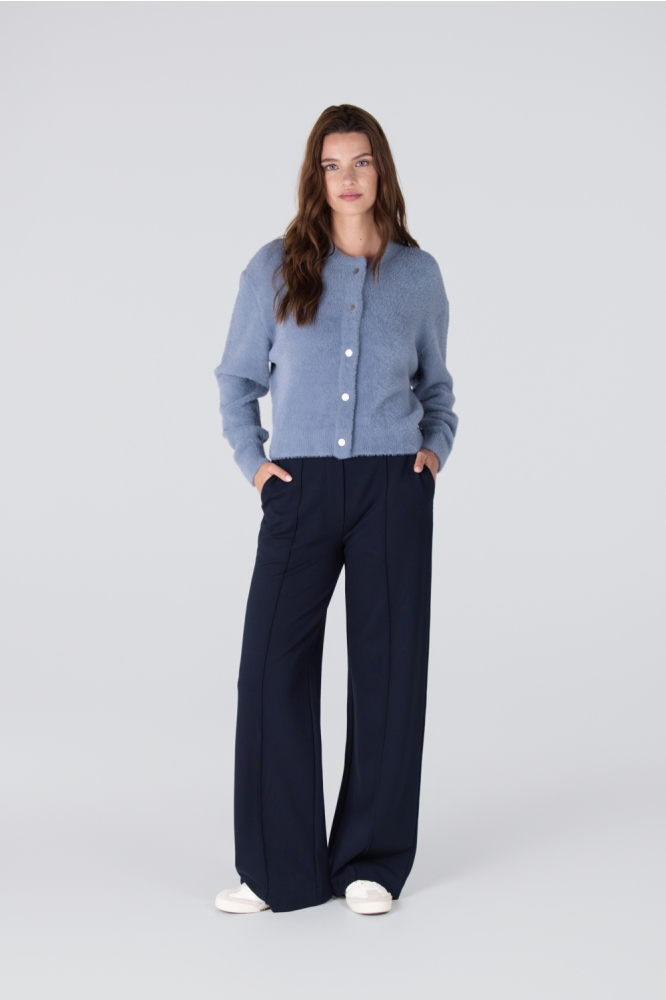 Juffrouw Jansen blauwe dames vest | Model