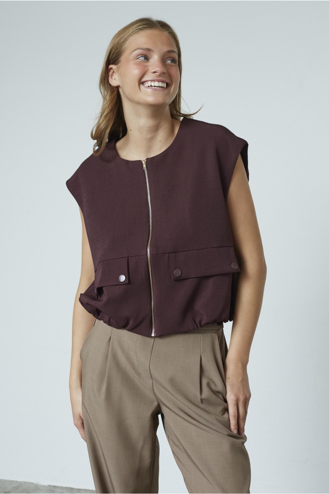 SisterS point bordeaux dames gilet | Model vooraanzicht